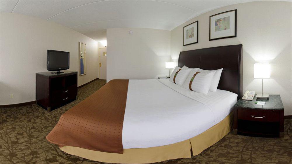 Hotel Holiday Westbury-long Island By Ihg Carle Place