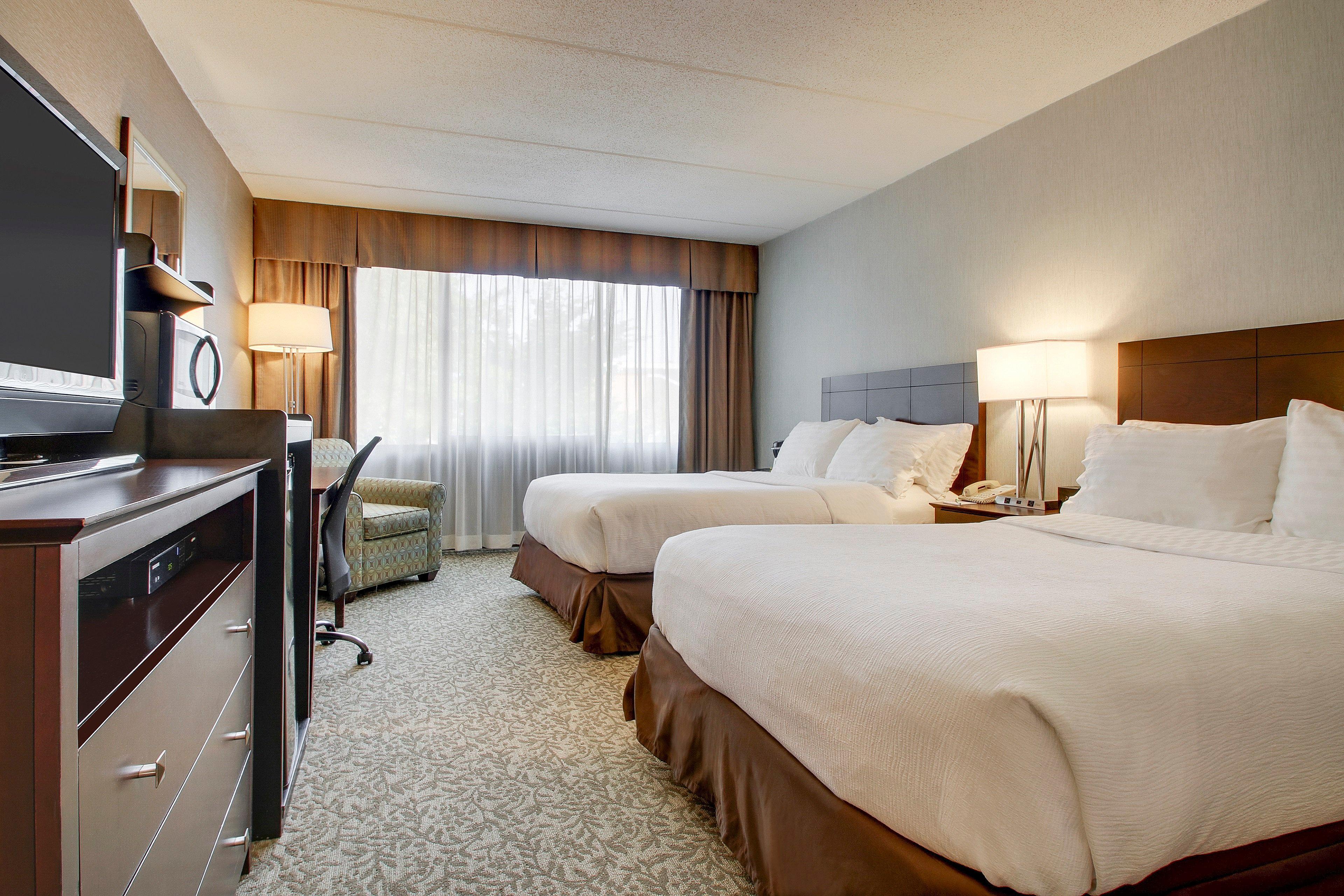 Hotel Holiday Westbury-long Island By Ihg 3*